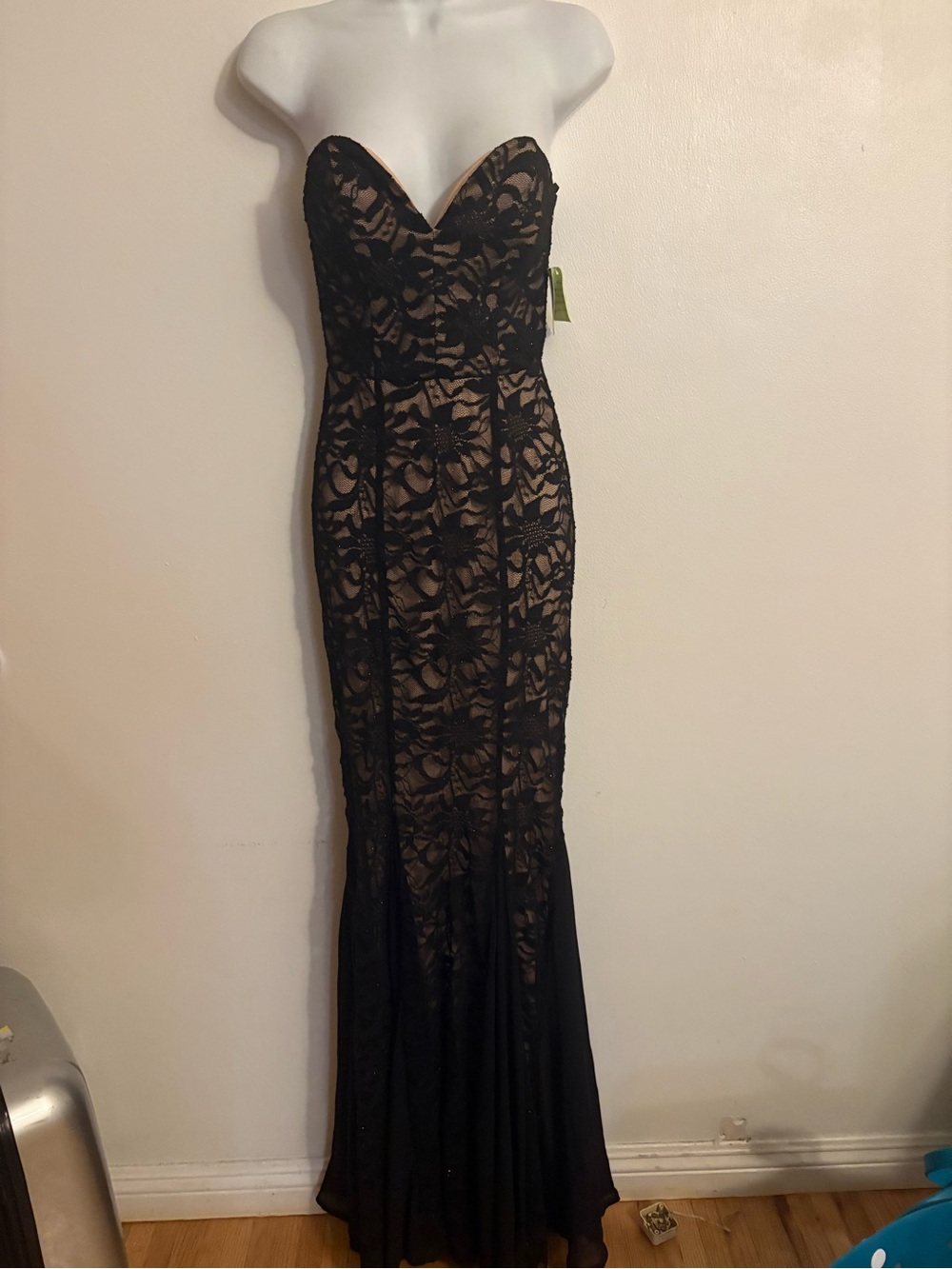 Windsor black  Lace Strapless Mermaid Evening formal Dress